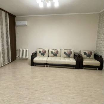 Продается 1-комнатная квартира, 54,5 м²