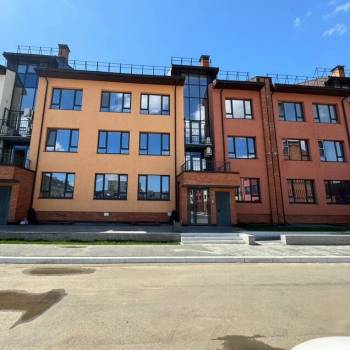 Продается 2-х комнатная квартира, 100 м²