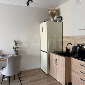 Продается 1-комнатная квартира, 39 м²