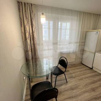 Продается 1-комнатная квартира, 41 м²