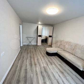 Продается 1-комнатная квартира, 41 м²