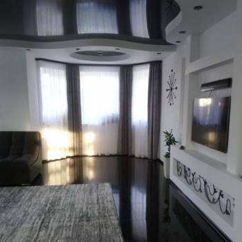 Продается Дом, 180 м²