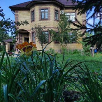 Продается Дом, 180 м²