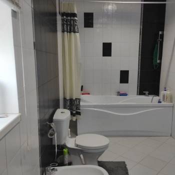 Продается Дом, 180 м²