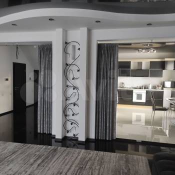 Продается Дом, 180 м²