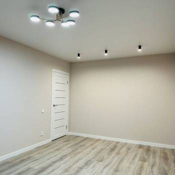 Продается 1-комнатная квартира, 32 м²