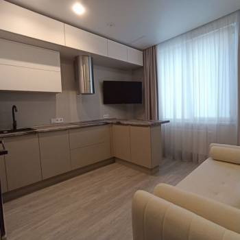 Продается 1-комнатная квартира, 37 м²