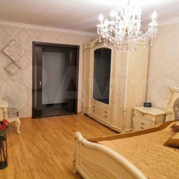 Продается Многокомнатная квартира, 110 м²