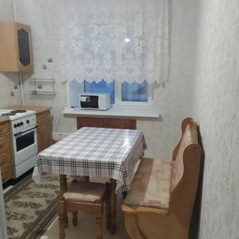 Сдается Многокомнатная квартира, 64 м²