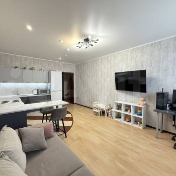 Продается 1-комнатная квартира, 50 м²