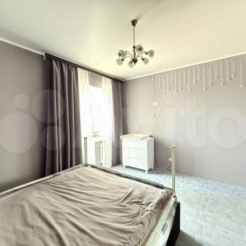 Продается 1-комнатная квартира, 50 м²