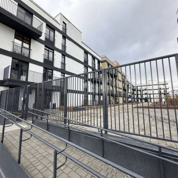 Продается 1-комнатная квартира, 62,5 м²