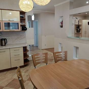 Продается 3-х комнатная квартира, 75,8 м²