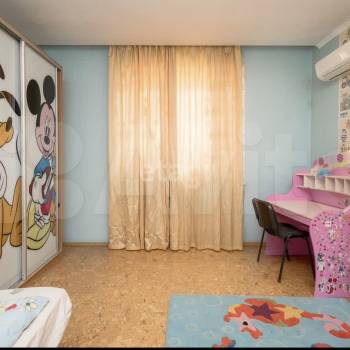 Продается Многокомнатная квартира, 167 м²