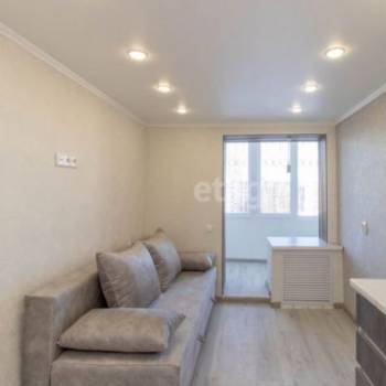 Продается 1-комнатная квартира, 12,7 м²