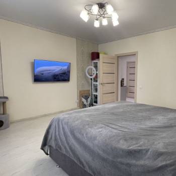 Продается 1-комнатная квартира, 49,8 м²