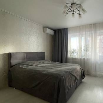 Продается 1-комнатная квартира, 49,8 м²