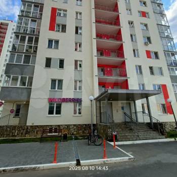 Продается 1-комнатная квартира, 41 м²