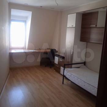 Продается Многокомнатная квартира, 130 м²