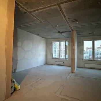 Продается 1-комнатная квартира, 122 м²