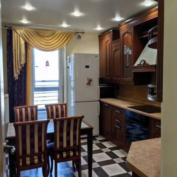 Сдается Многокомнатная квартира, 80 м²