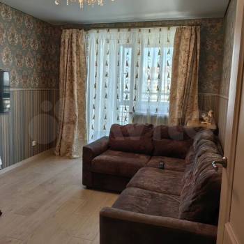 Сдается Многокомнатная квартира, 80 м²