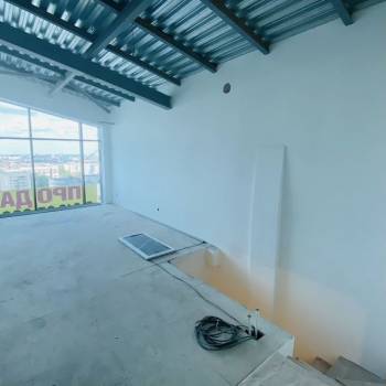 Продается 1-комнатная квартира, 62,5 м²