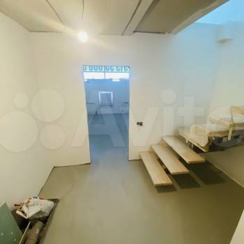 Продается 1-комнатная квартира, 62,5 м²