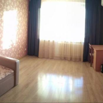 Продается 1-комнатная квартира, 43 м²