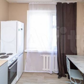 Продается 1-комнатная квартира, 38 м²
