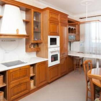 Продается Многокомнатная квартира, 145,8 м²