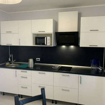 Сдается 1-комнатная квартира, 42 м²