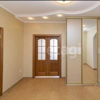 Продается Многокомнатная квартира, 121 м²
