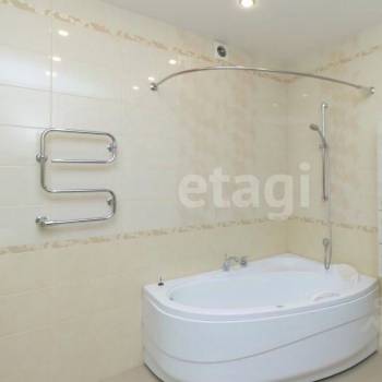 Продается Многокомнатная квартира, 121 м²