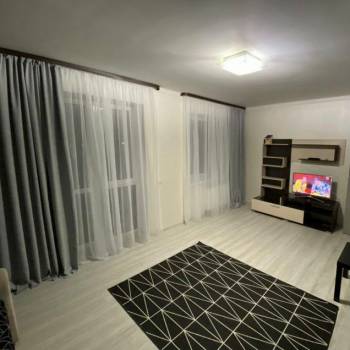 Продается 2-х комнатная квартира, 56 м²