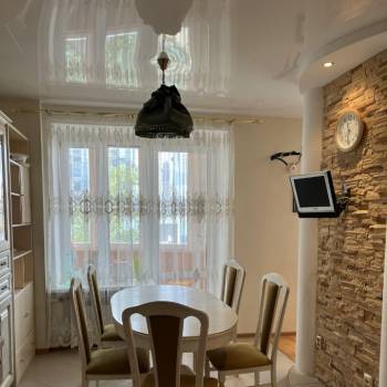 Сдается Многокомнатная квартира, 100 м²