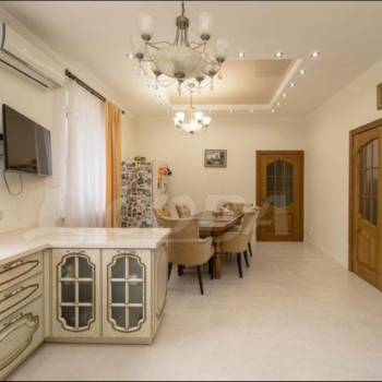 Продается Дом, 386 м²