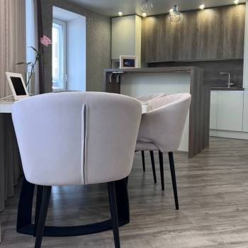 Продается 2-х комнатная квартира, 76,2 м²