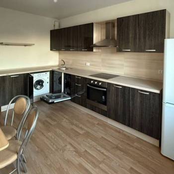 Продается 2-х комнатная квартира, 77,9 м²