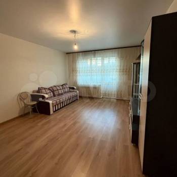 Продается 2-х комнатная квартира, 77,9 м²