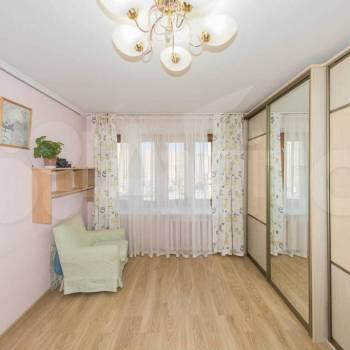 Продается Многокомнатная квартира, 91 м²