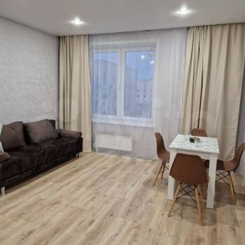 Продается 1-комнатная квартира, 43 м²