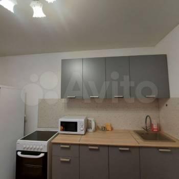 Продается 1-комнатная квартира, 39 м²