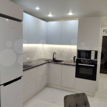 Продается 1-комнатная квартира, 46 м²