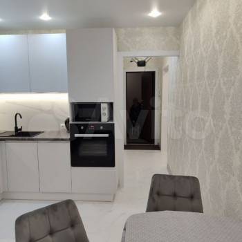 Продается 1-комнатная квартира, 46 м²