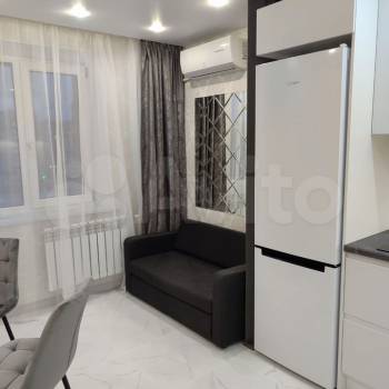 Продается 1-комнатная квартира, 46 м²