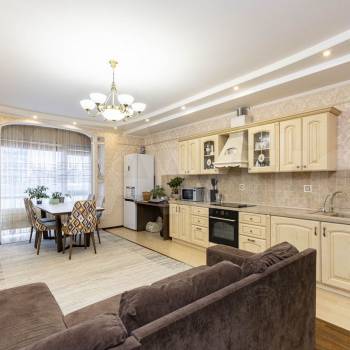 Продается 3-х комнатная квартира, 103 м²