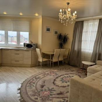 Сдается 1-комнатная квартира, 50 м²