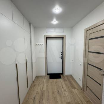 Продается 1-комнатная квартира, 37,7 м²