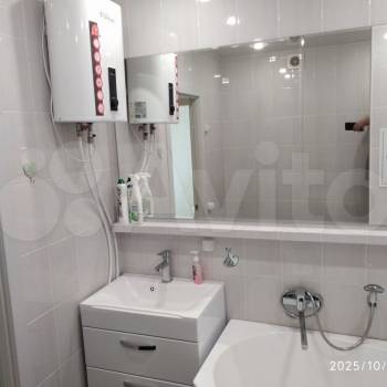 Продается 1-комнатная квартира, 37 м²